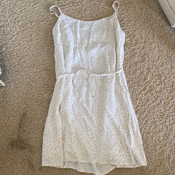 Brandy Melville Dresses Brandy Melville Floral Colleen Dress Poshmark
